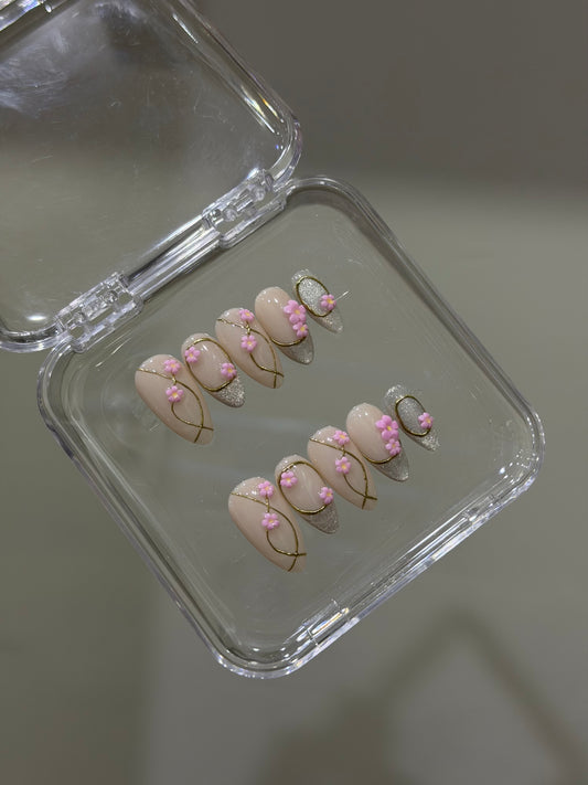 N313 Pink Silver Daisy Nails