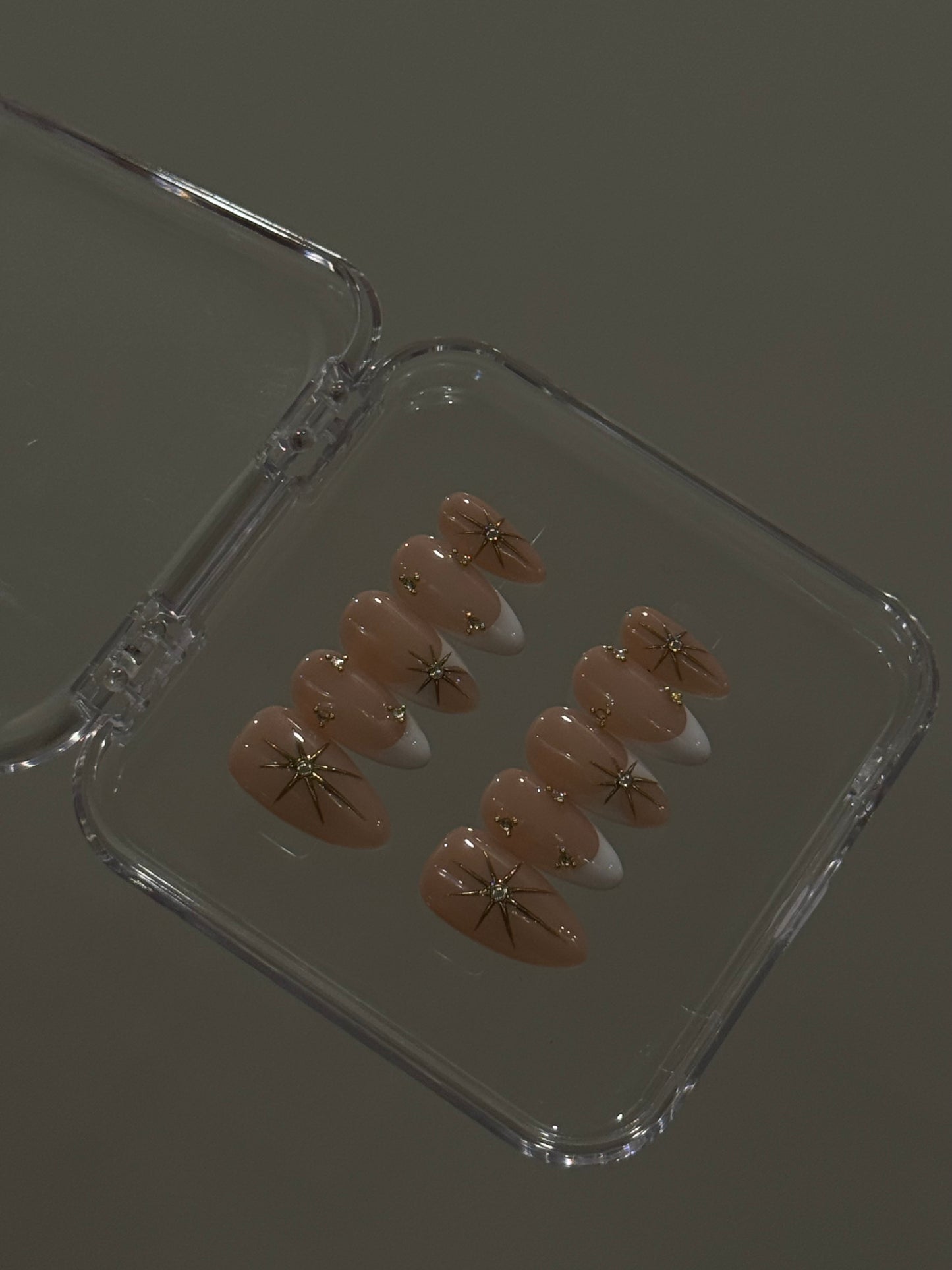 N38 Diamond French Nails Set