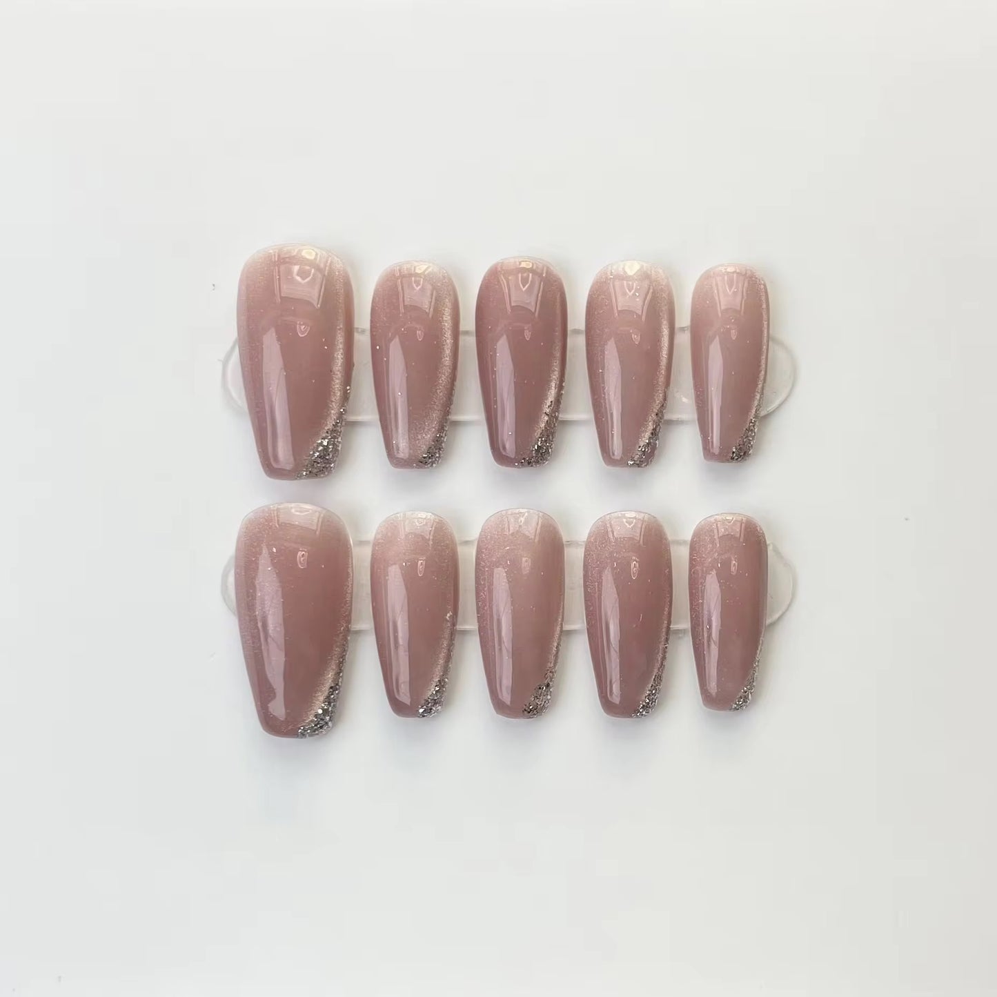 N100 Nude Shimmery Nails Set