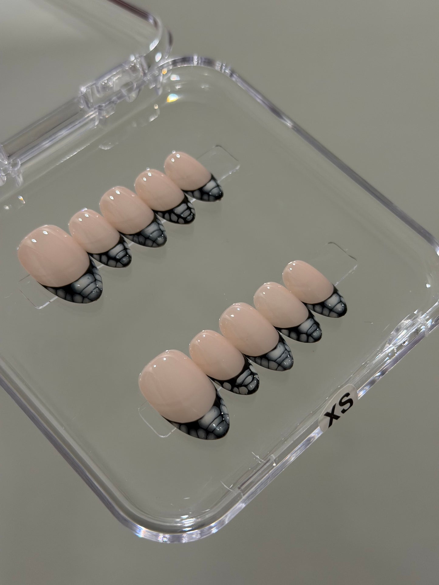 N386 Snake French Nails
