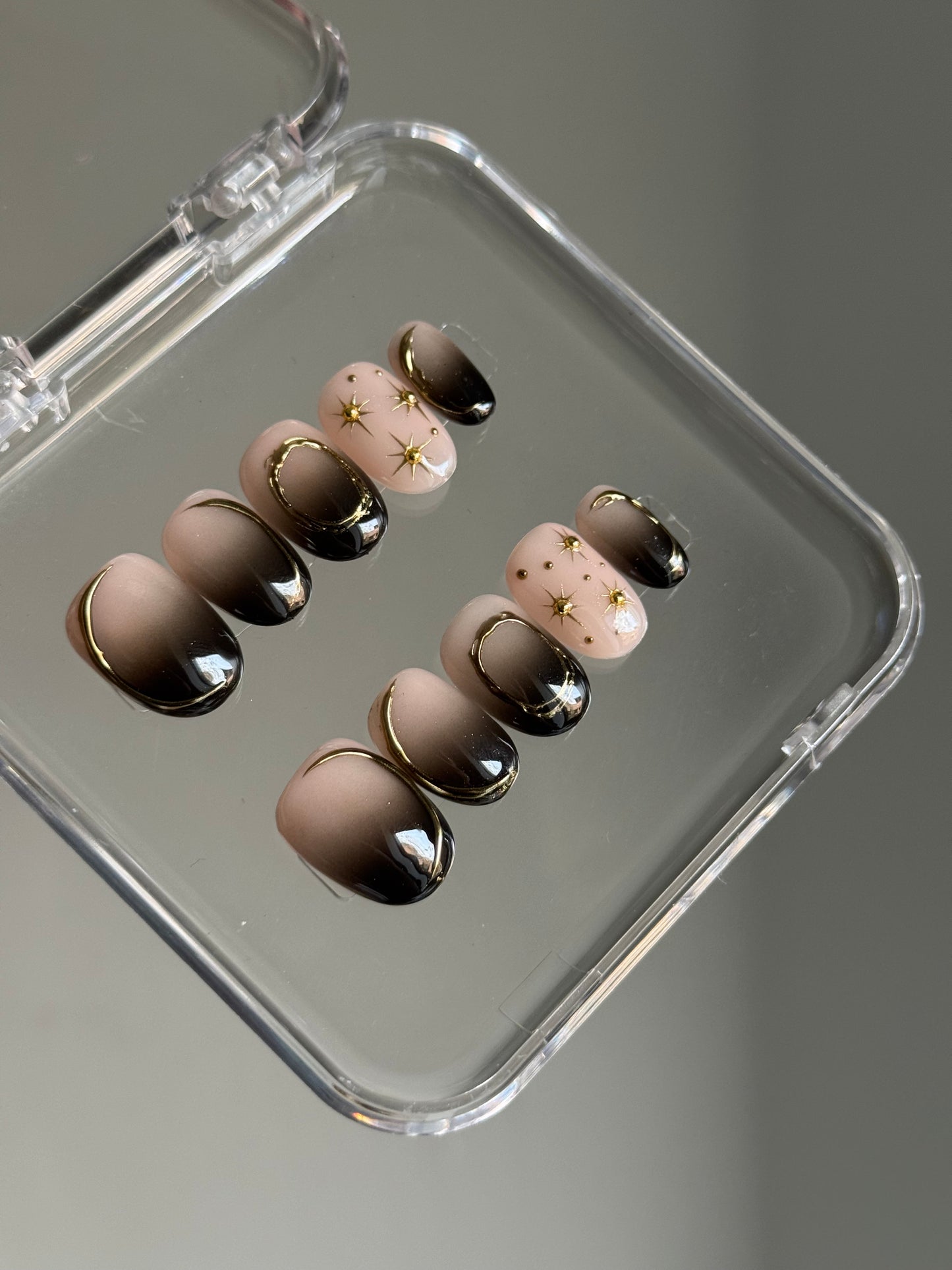 N243 Black Pink Nails