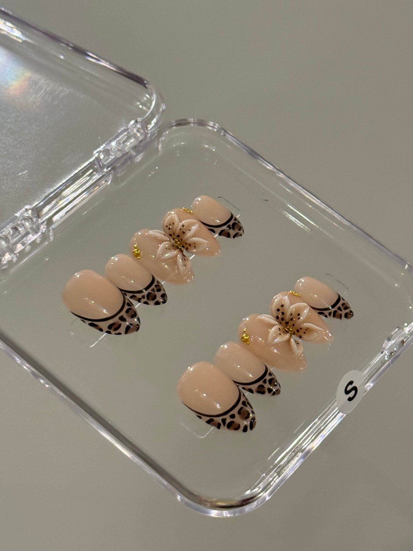 N185 Vintage Leopard Set