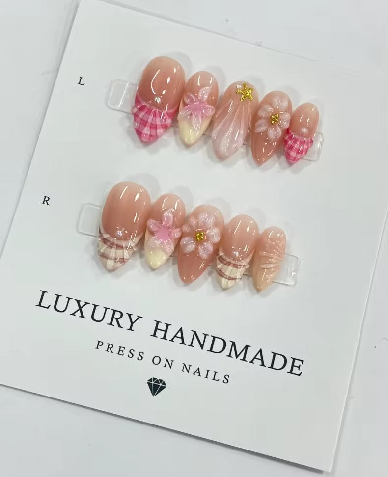 N37 Beachy Nails Set