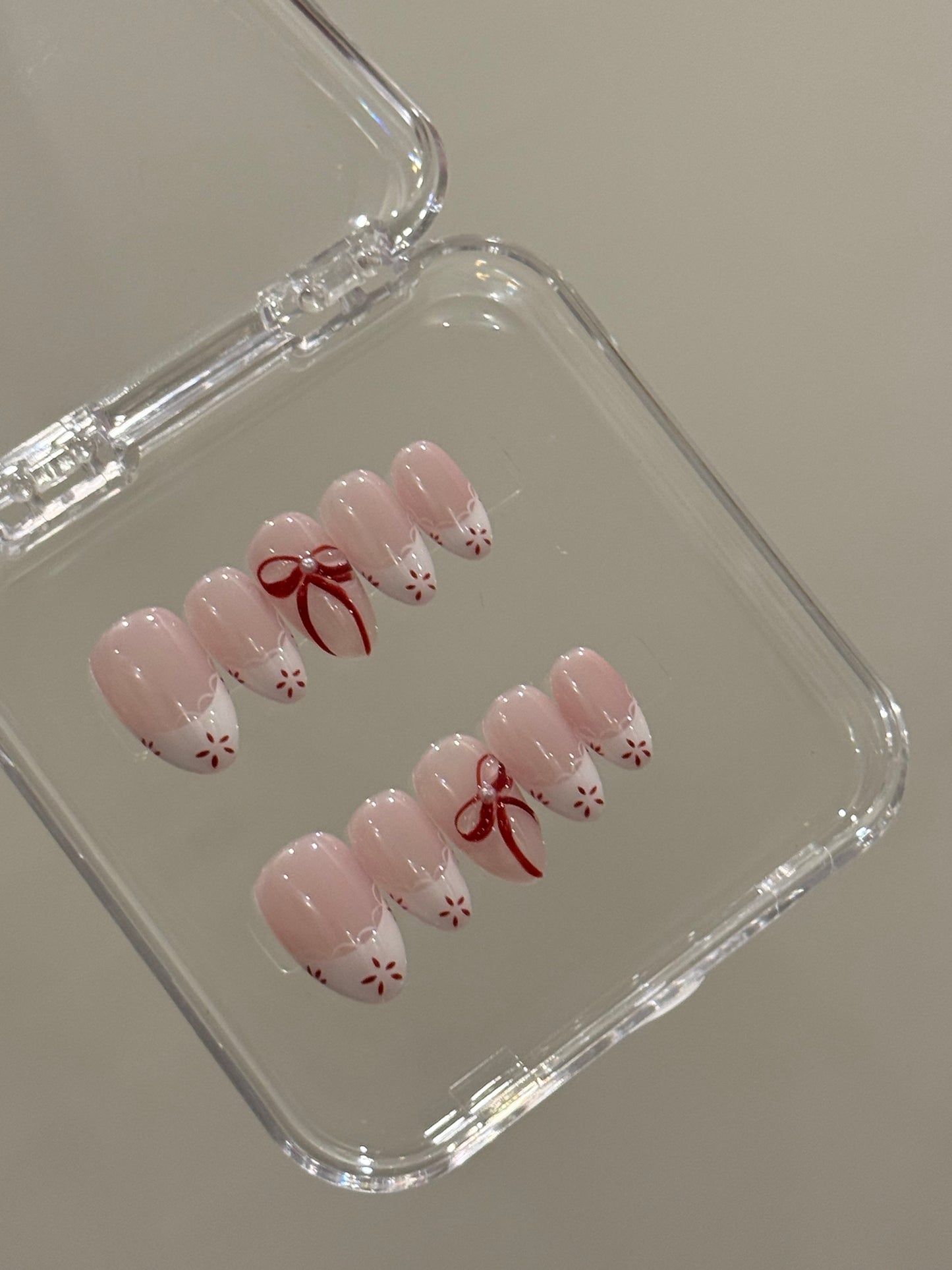 N193 Red Bow Nails Set