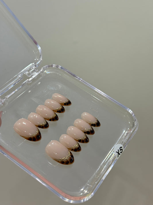 N79 leopard French Nails Set