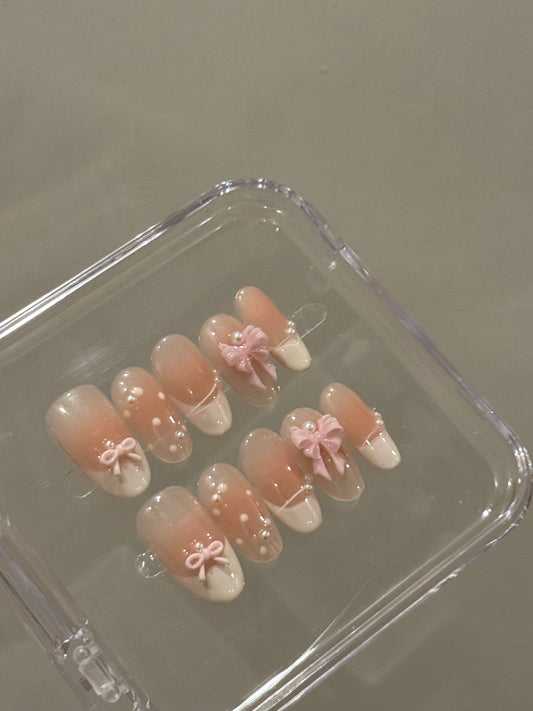N43 French Bow Nails Set