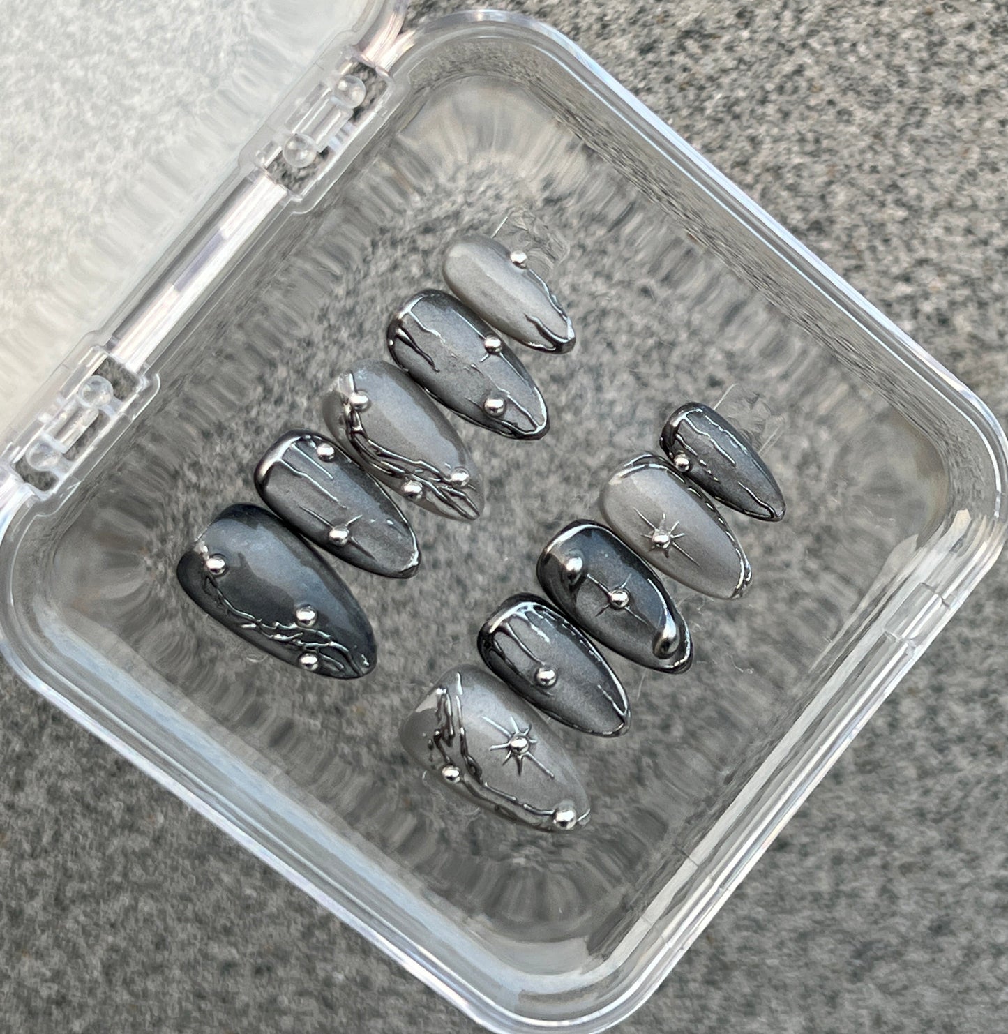 N96 Grey Black Nail Set