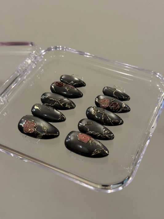N261 Black Rose Nails