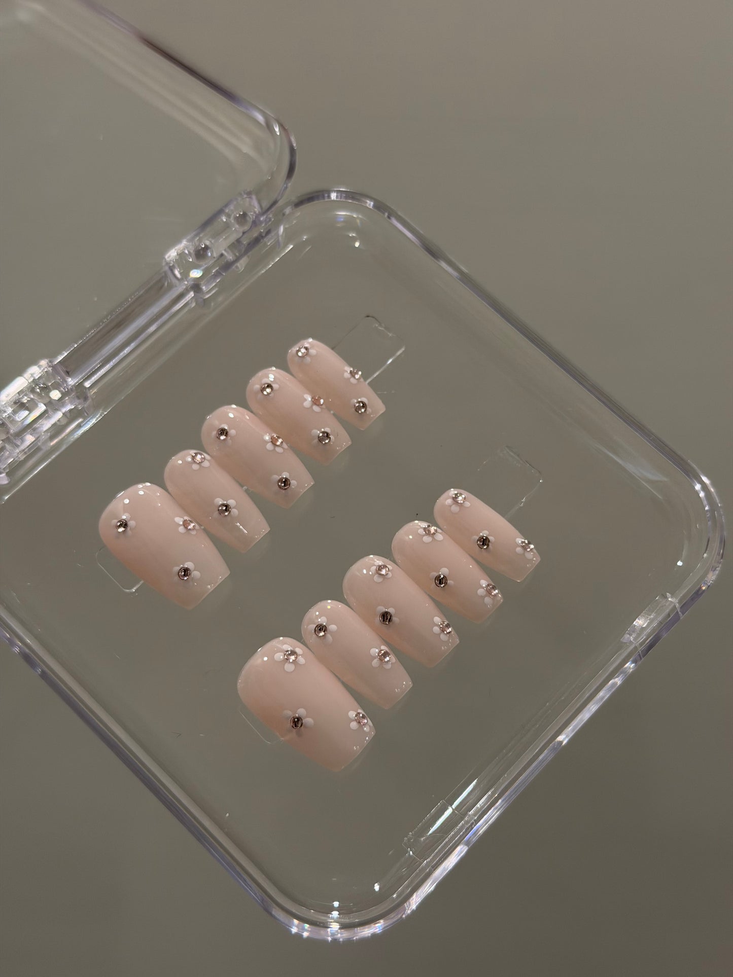 N387 Pink Daisy Coffin Nails