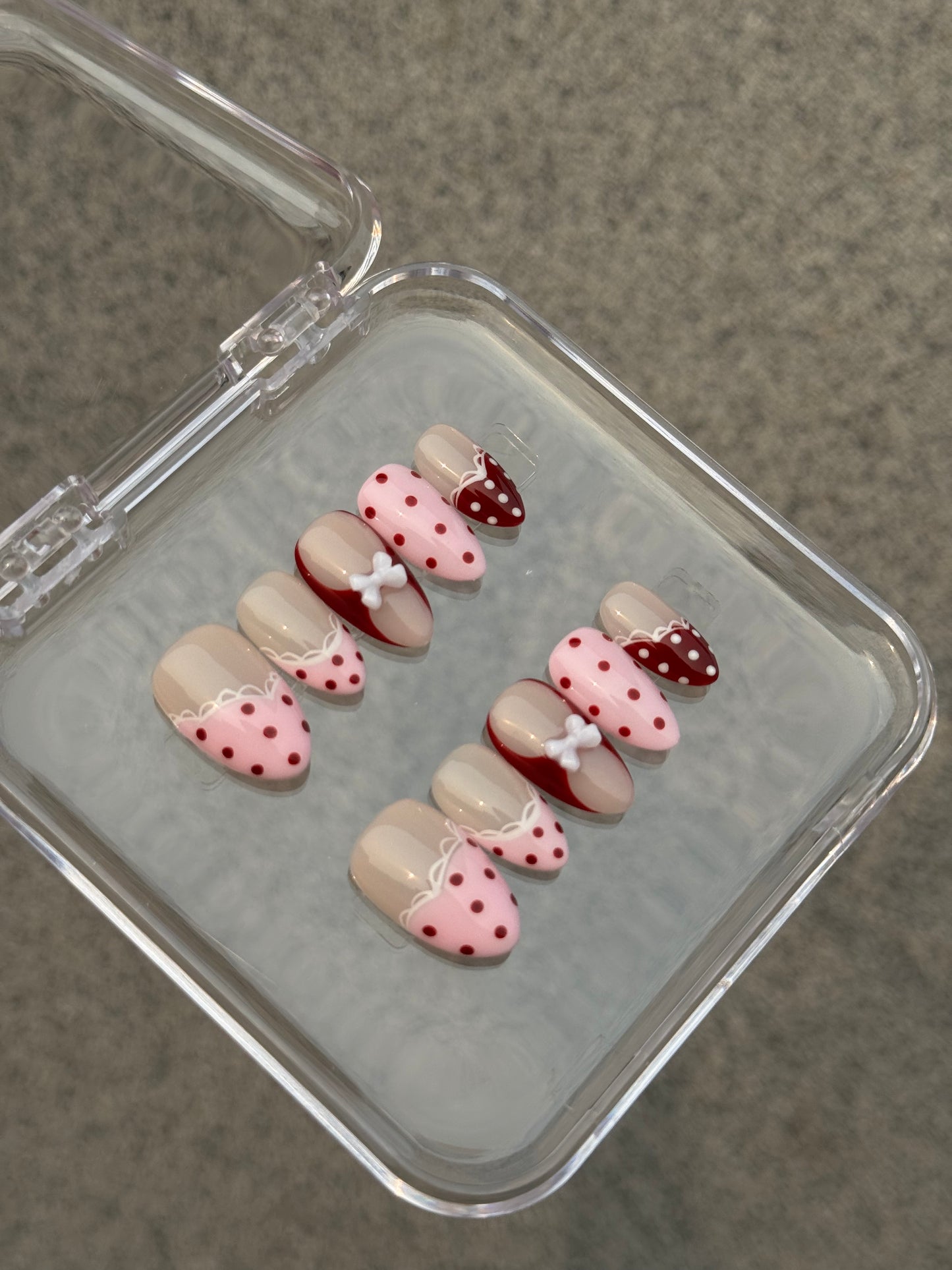N114 Polka Ribbon Nails Set