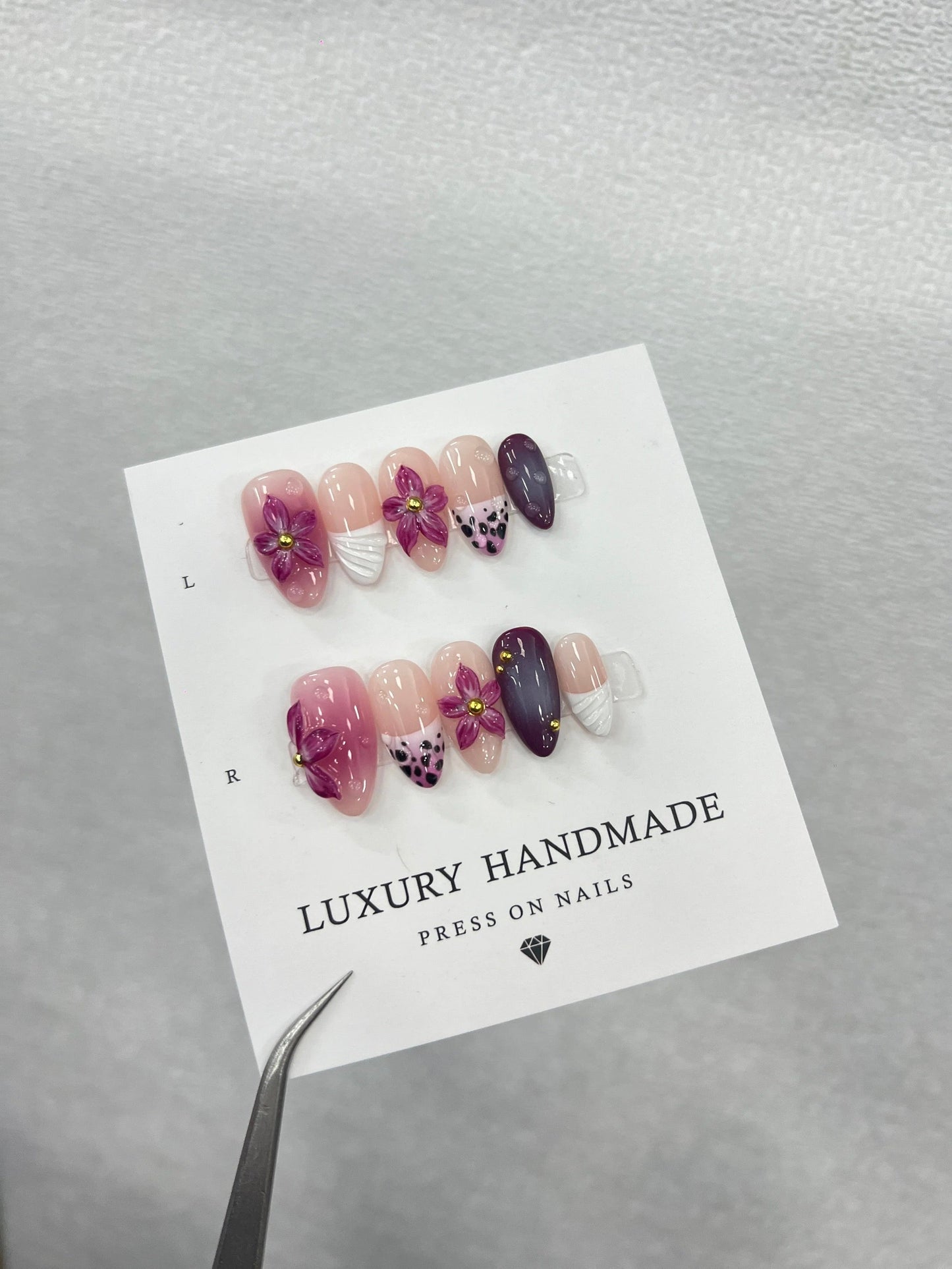 N09 Purple 3D Floral Nails Set