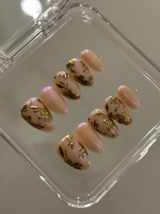 N334 Magnolia Sparkle Nails