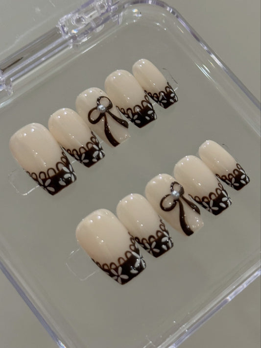 N283 Dark Bow Coffin Nails
