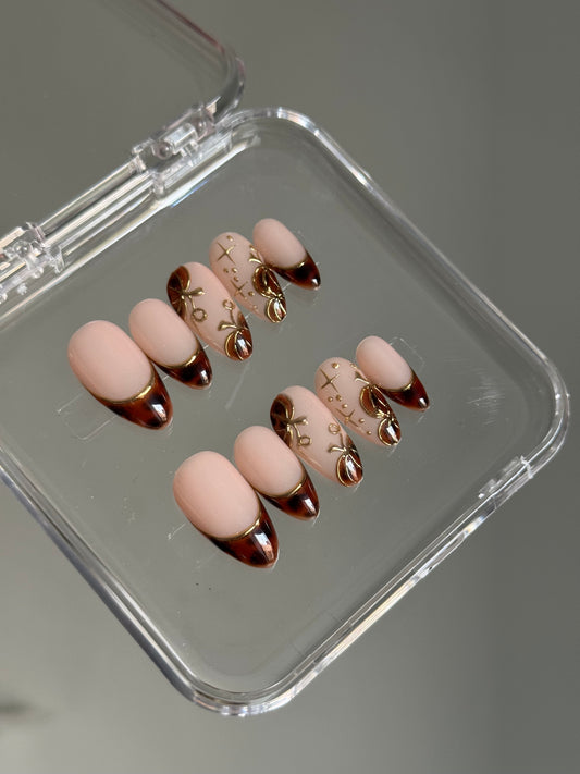 N237 Maroon Pumpkin Nails