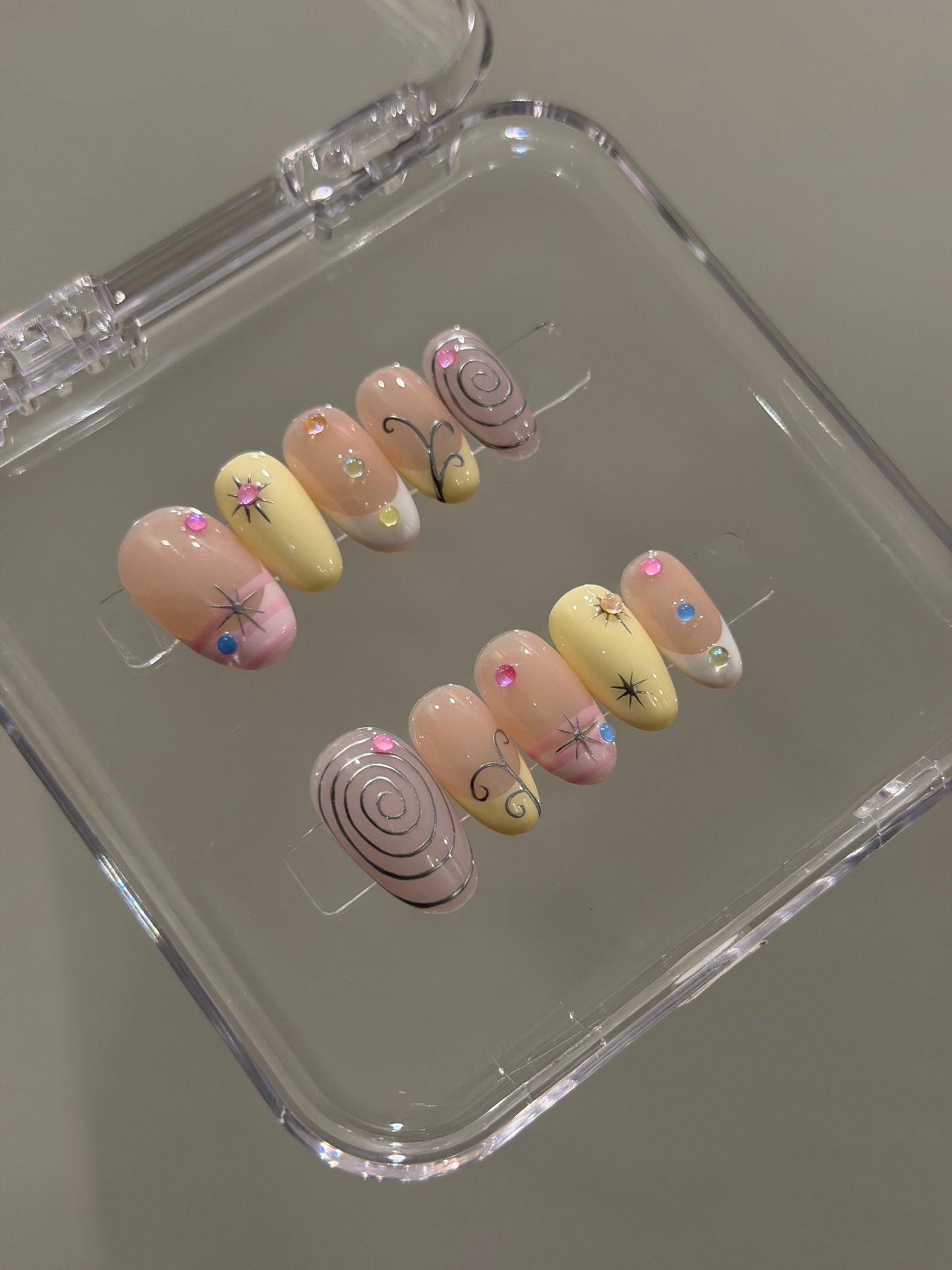 N425 Pastel Swirl Nails