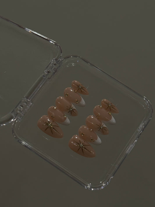 N38 Diamond French Nails Set