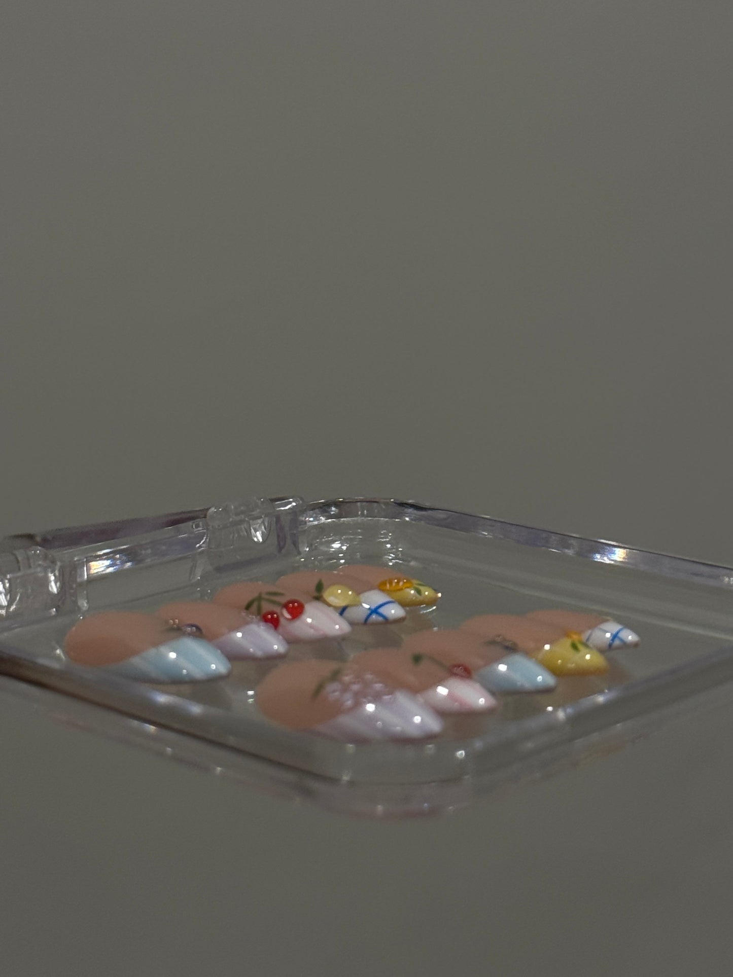 N189 Fruity Pastel Nails