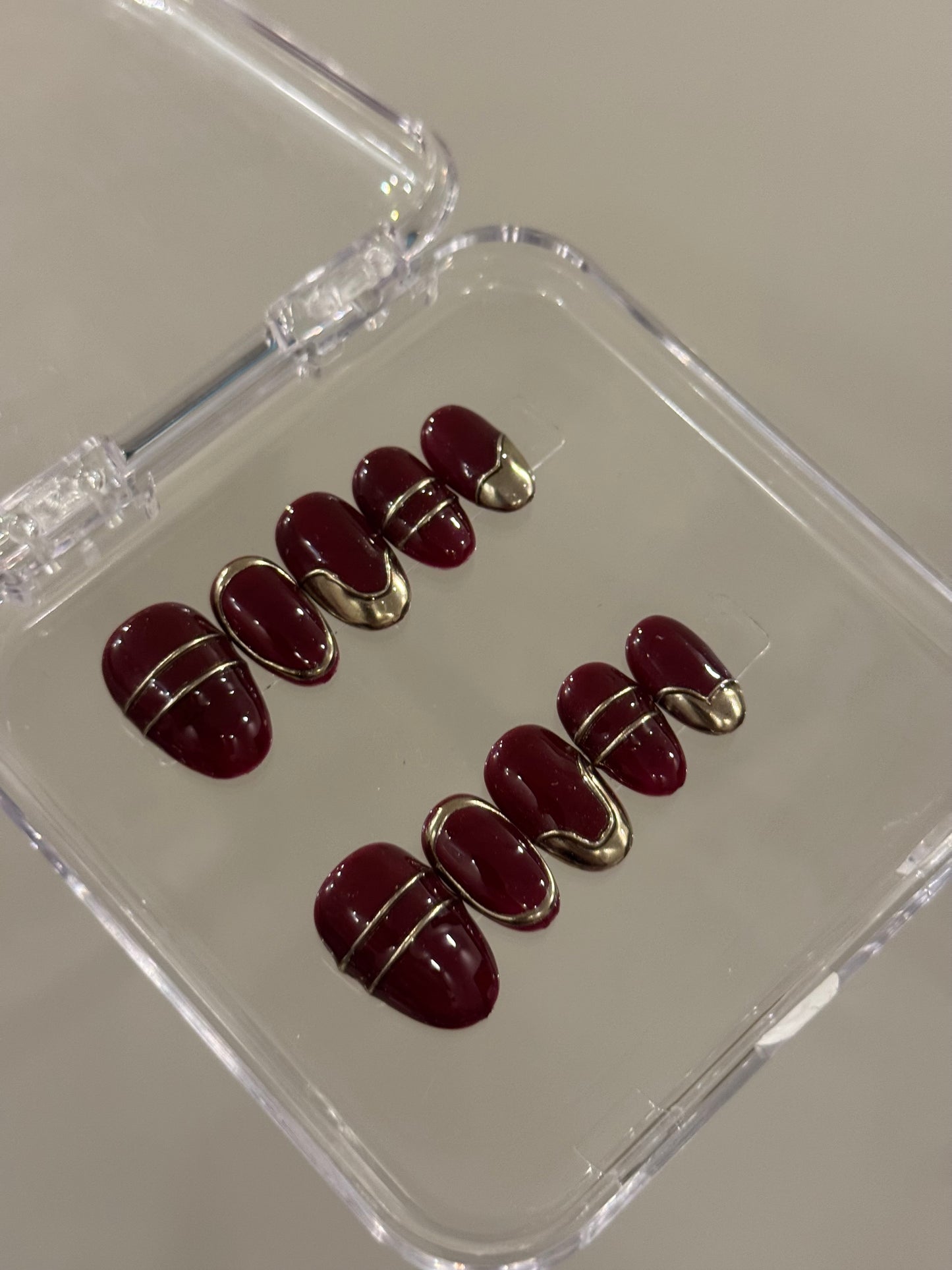 N266 Maroon Short Nails