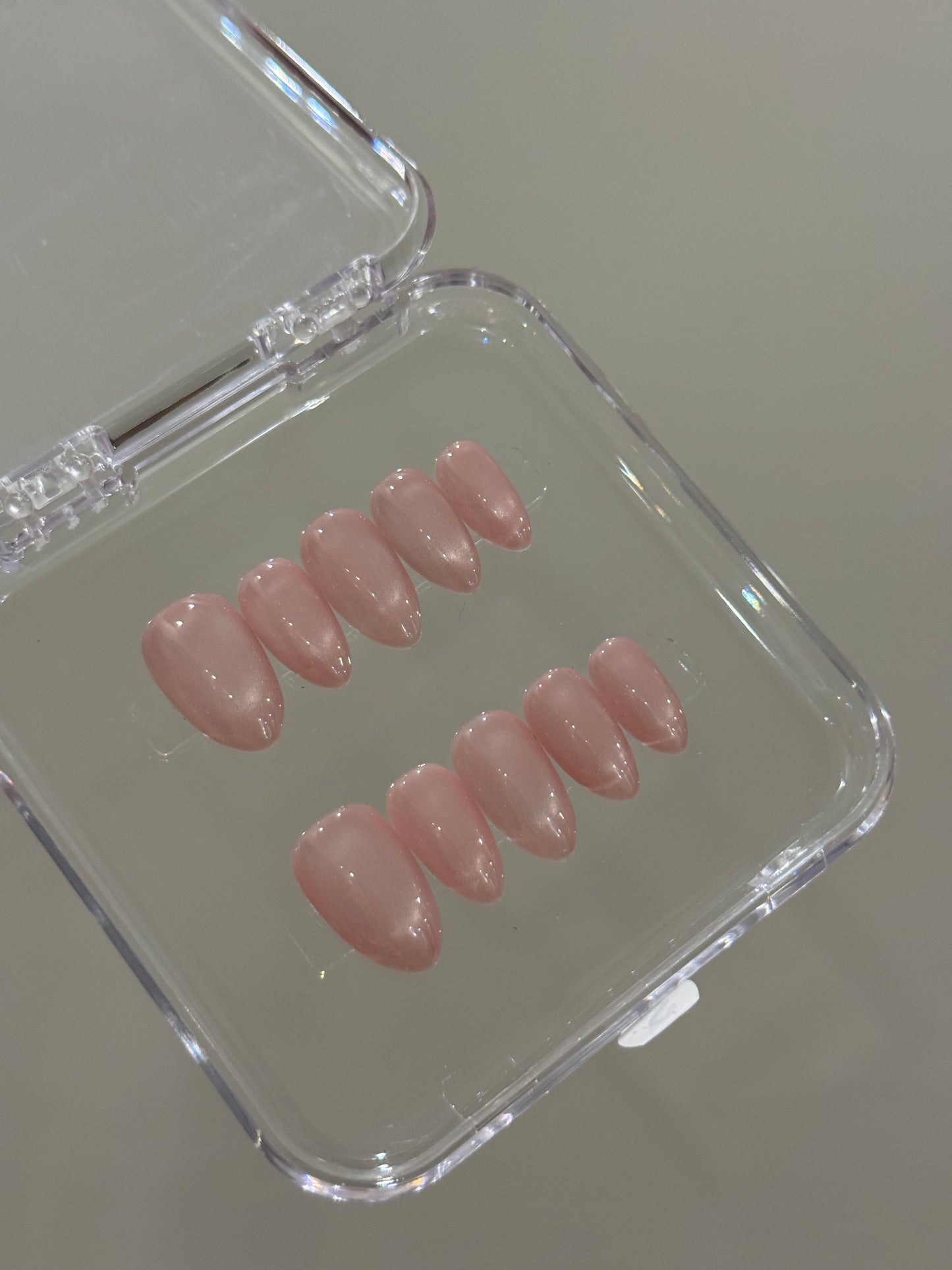 N292 Pink Cateye Nails