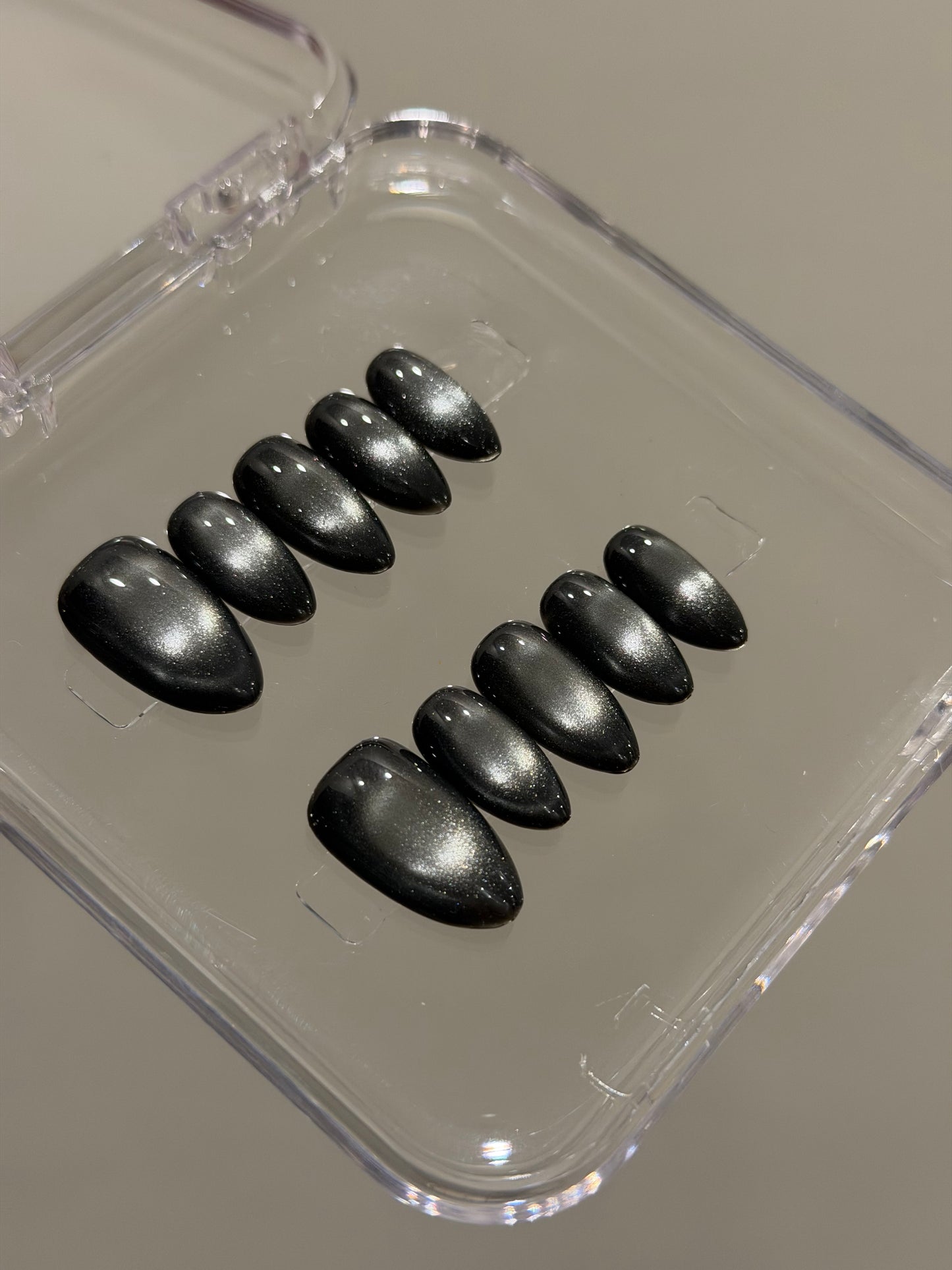 N420 Black Cateye Nails