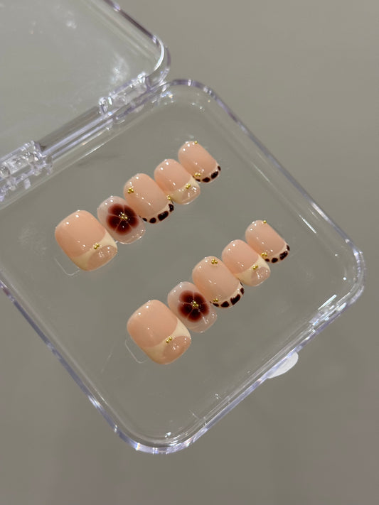 N280 Short Bloom Nails