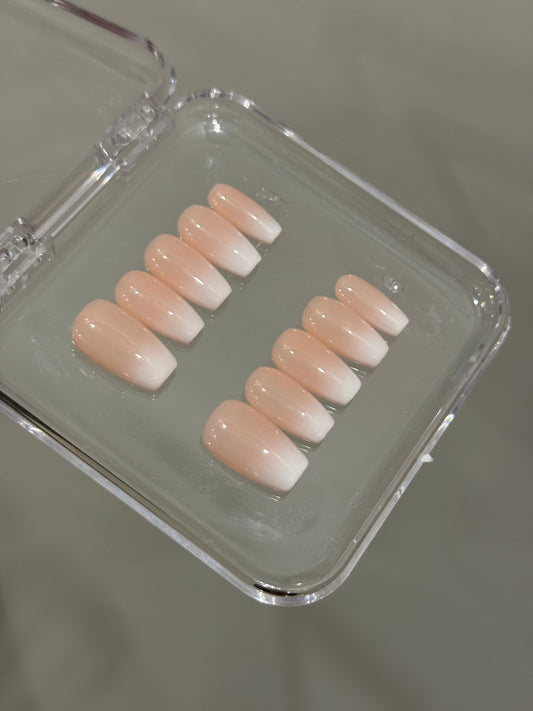 N252 Ombre Coffin Nails