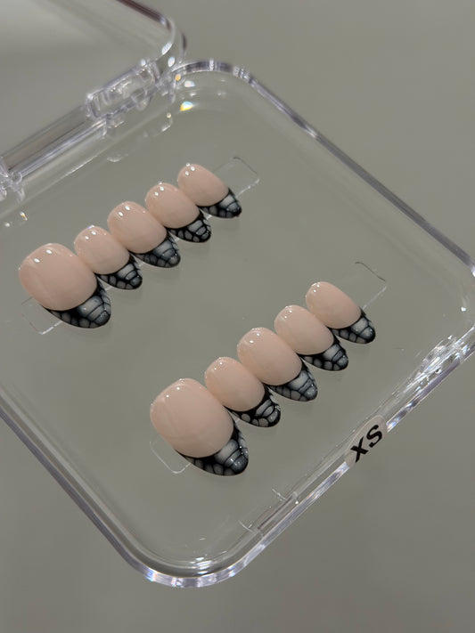 N386 Snake French Nails
