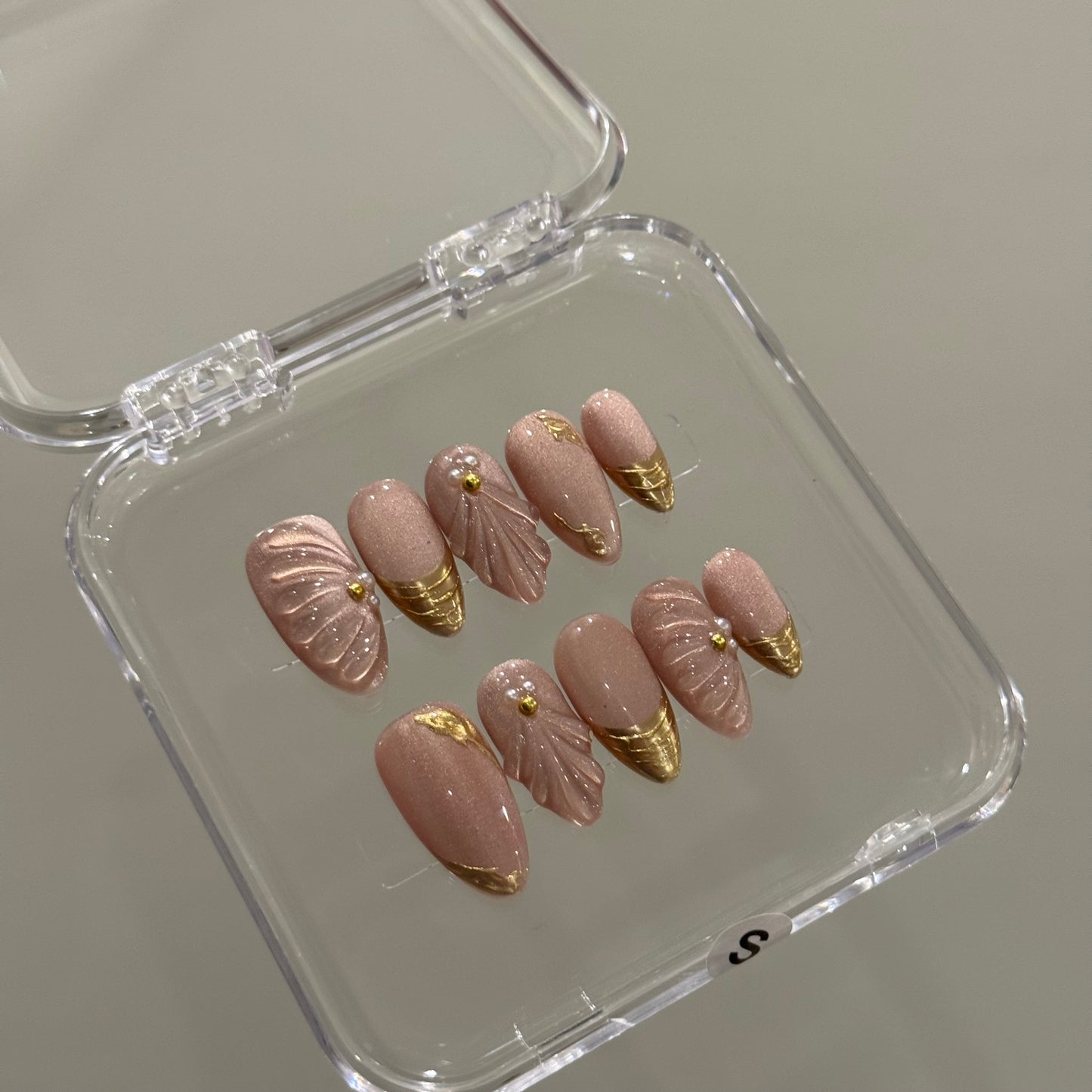 N225 Pink Shell Nails