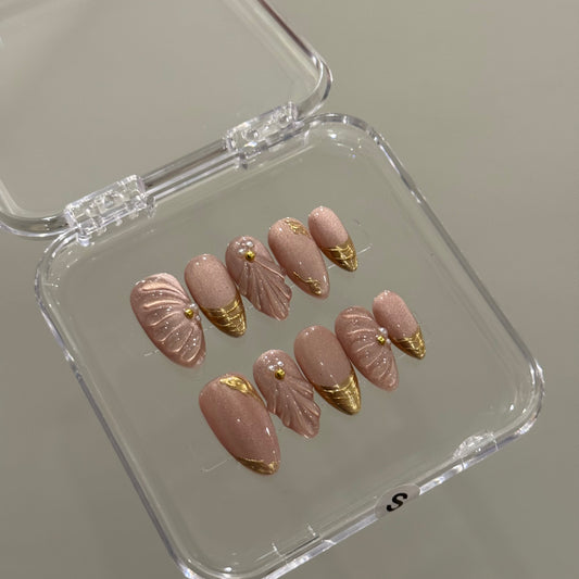 N225 Pink Shell Nails