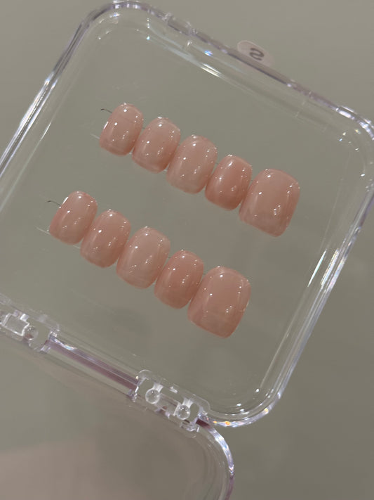 N276 Bubblegum Nails