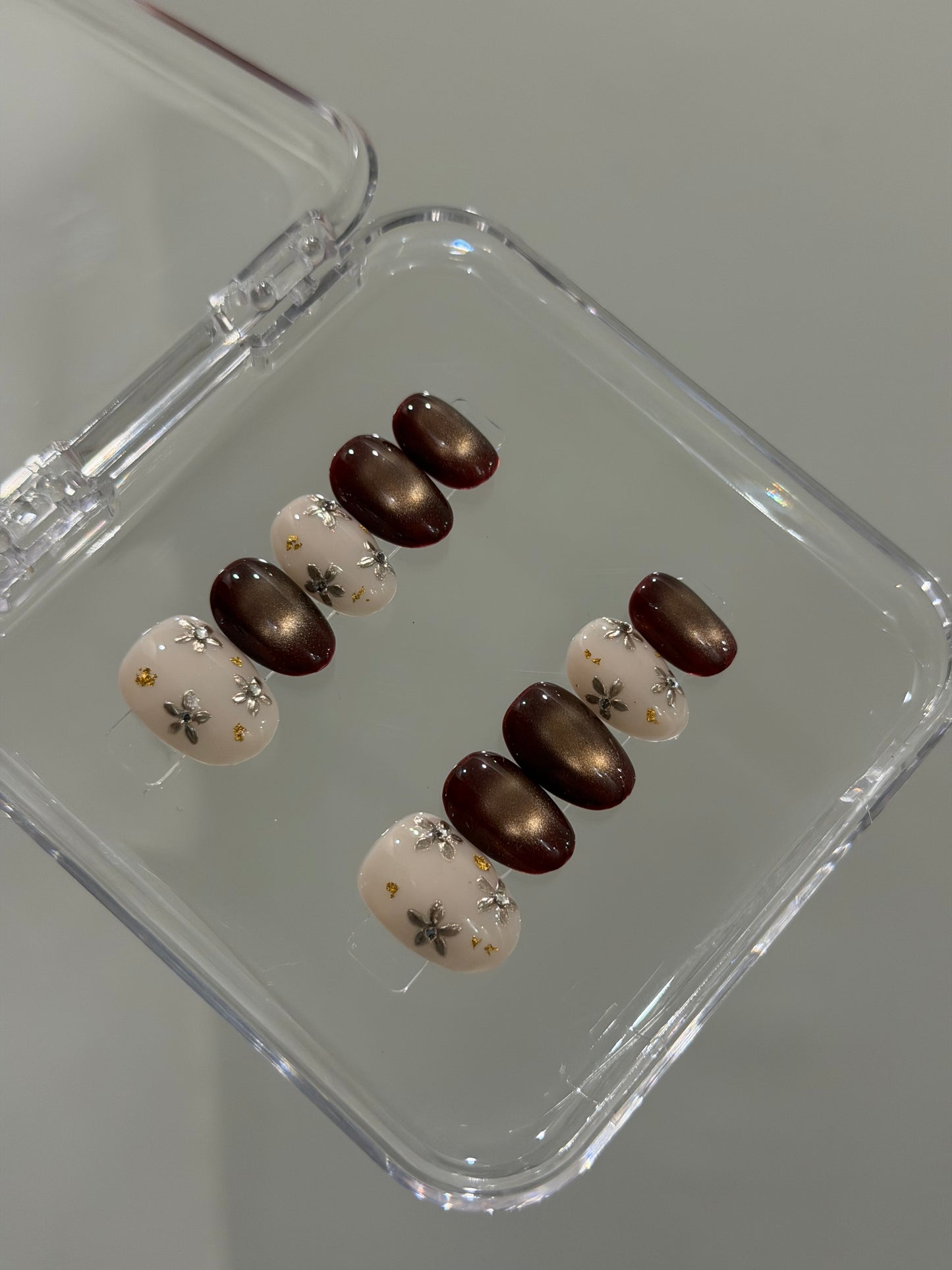 N426 Mocha Short Nails