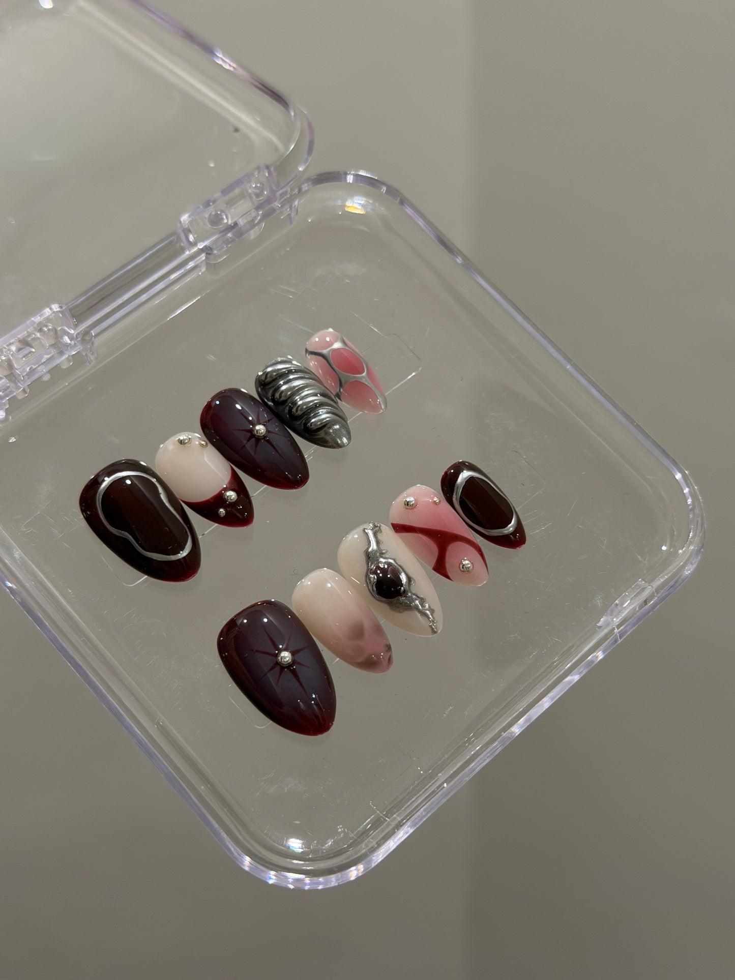 N407 Plum Abstract Nails