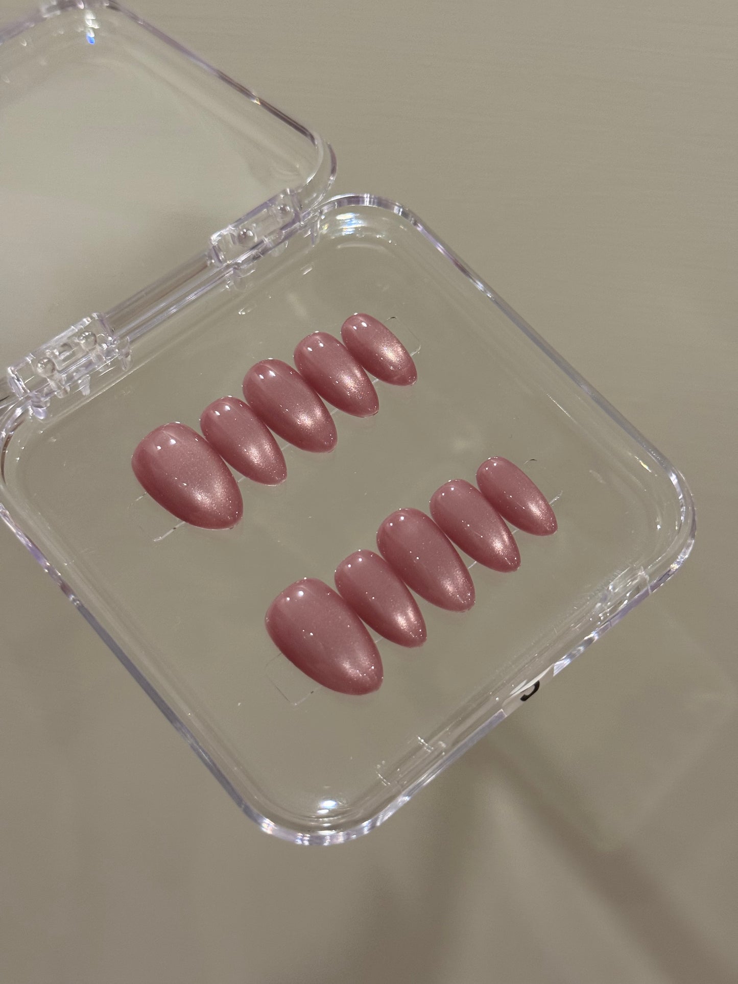 N293 Purple Cateye Nails