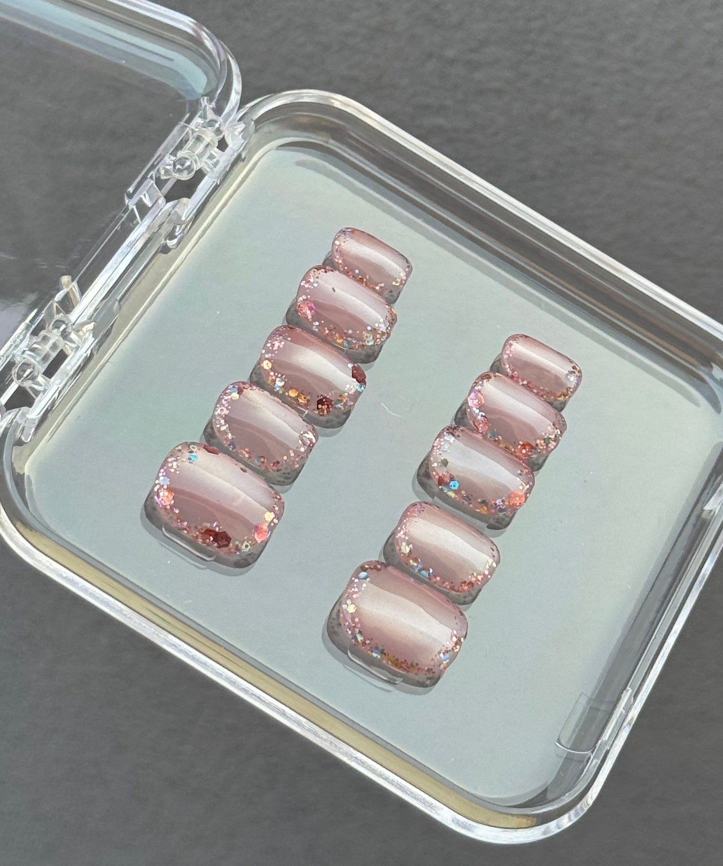 N110 Cateye Pink Nails Set