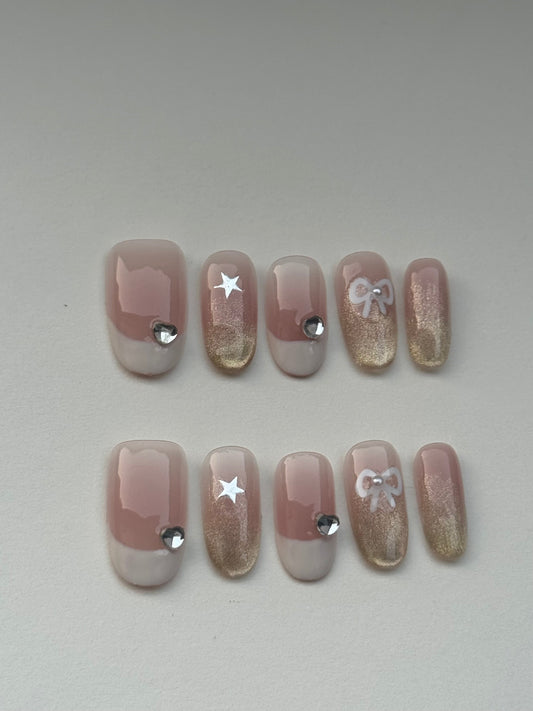 N42 Goldish French Nails Set