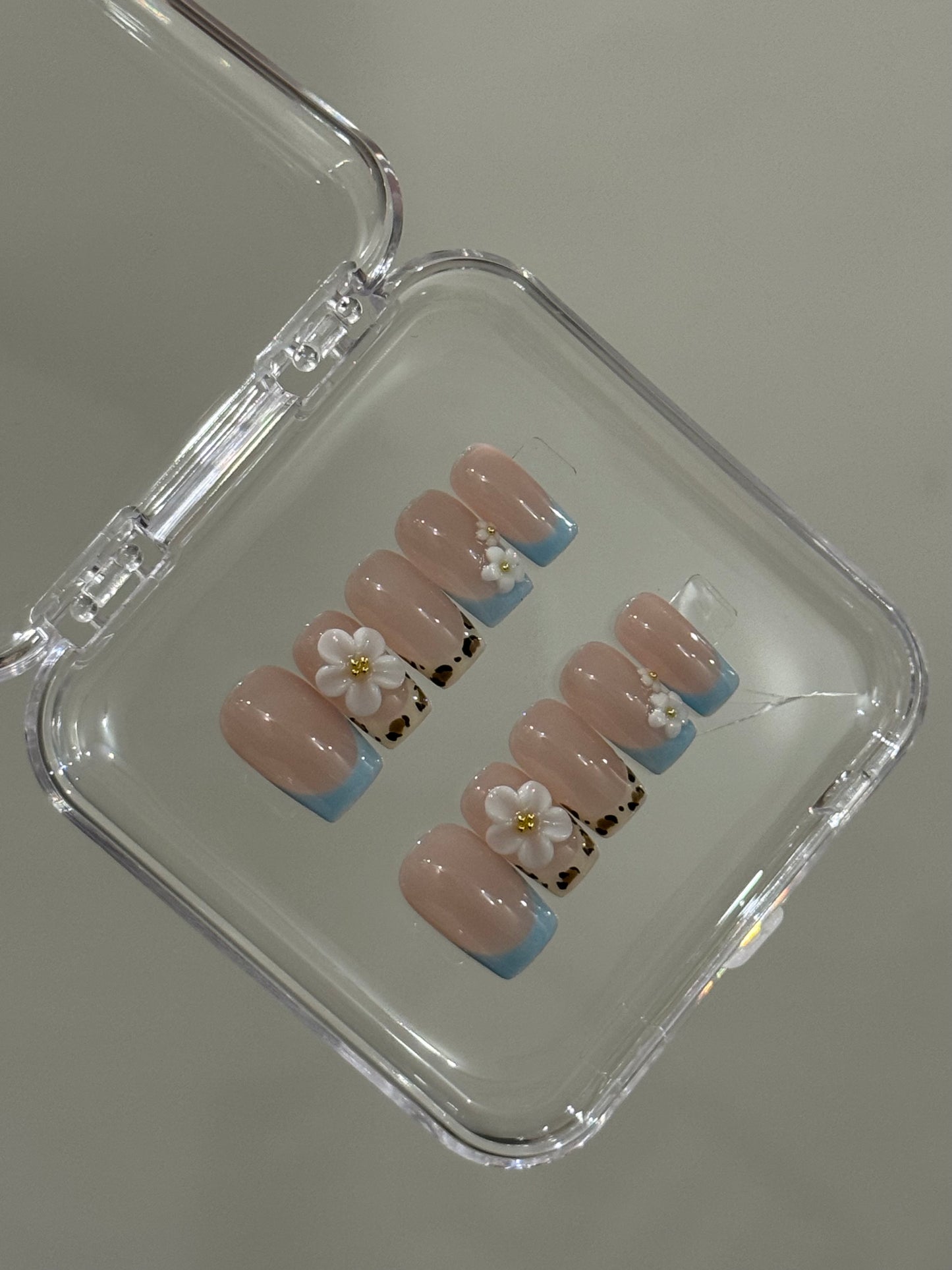 N148 Aqua Square Nails Set