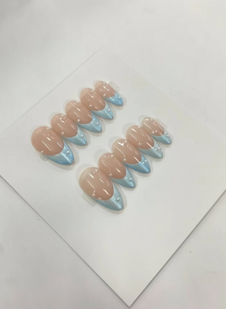 N32 Aqua French Nails Set