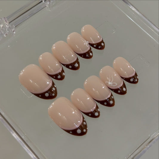 N323 Polka Cigar Nails