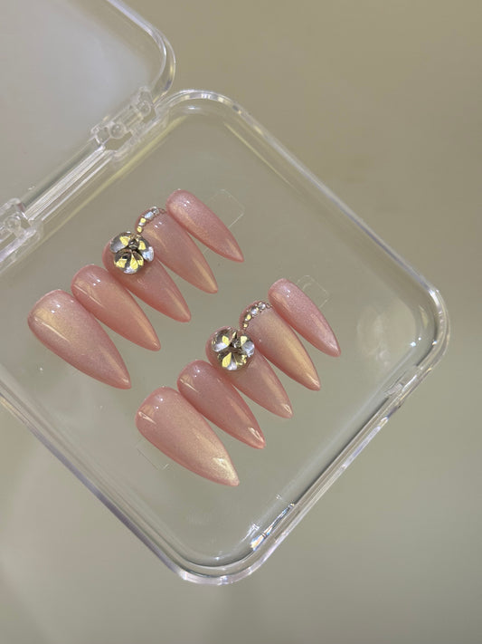 N69 Pink Diamonds Nails Set