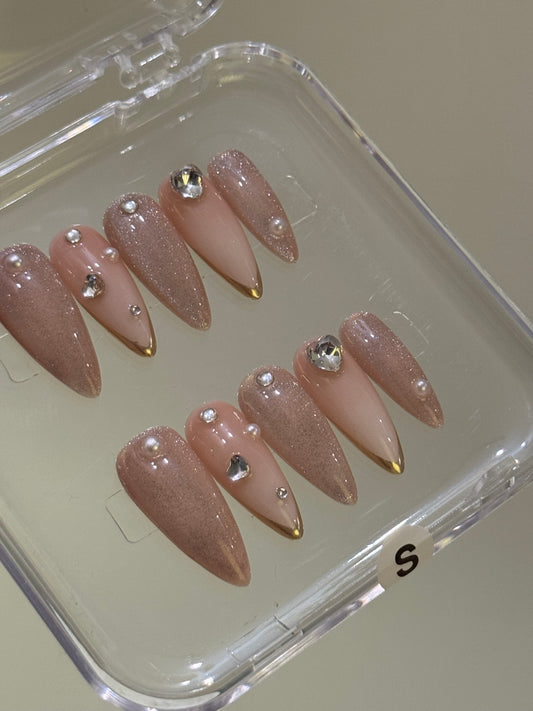 N325 Cateye Stilettos Nails