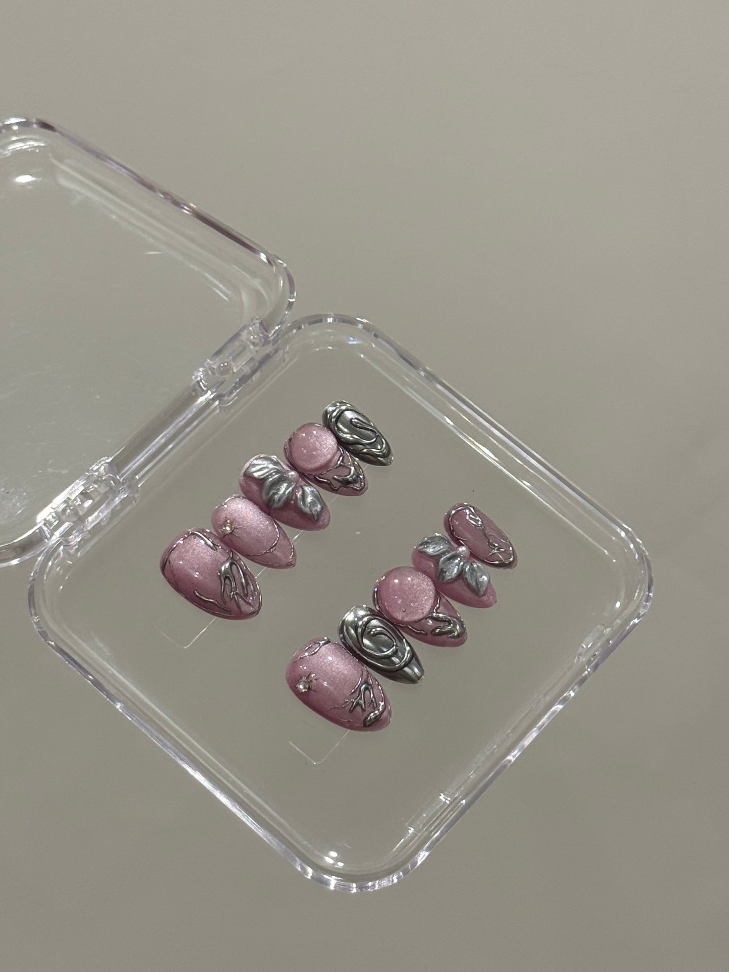 N170 Pink Silver Short Nails