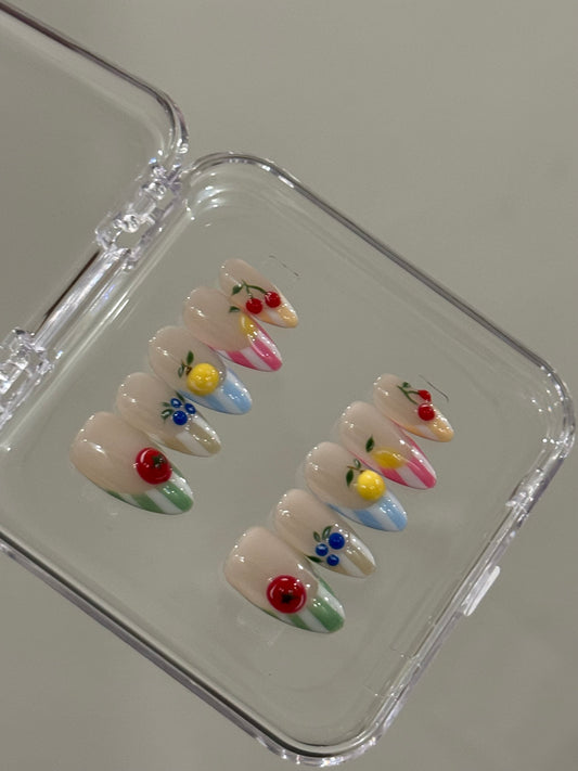 N158 Fruity Stripes Nails Set