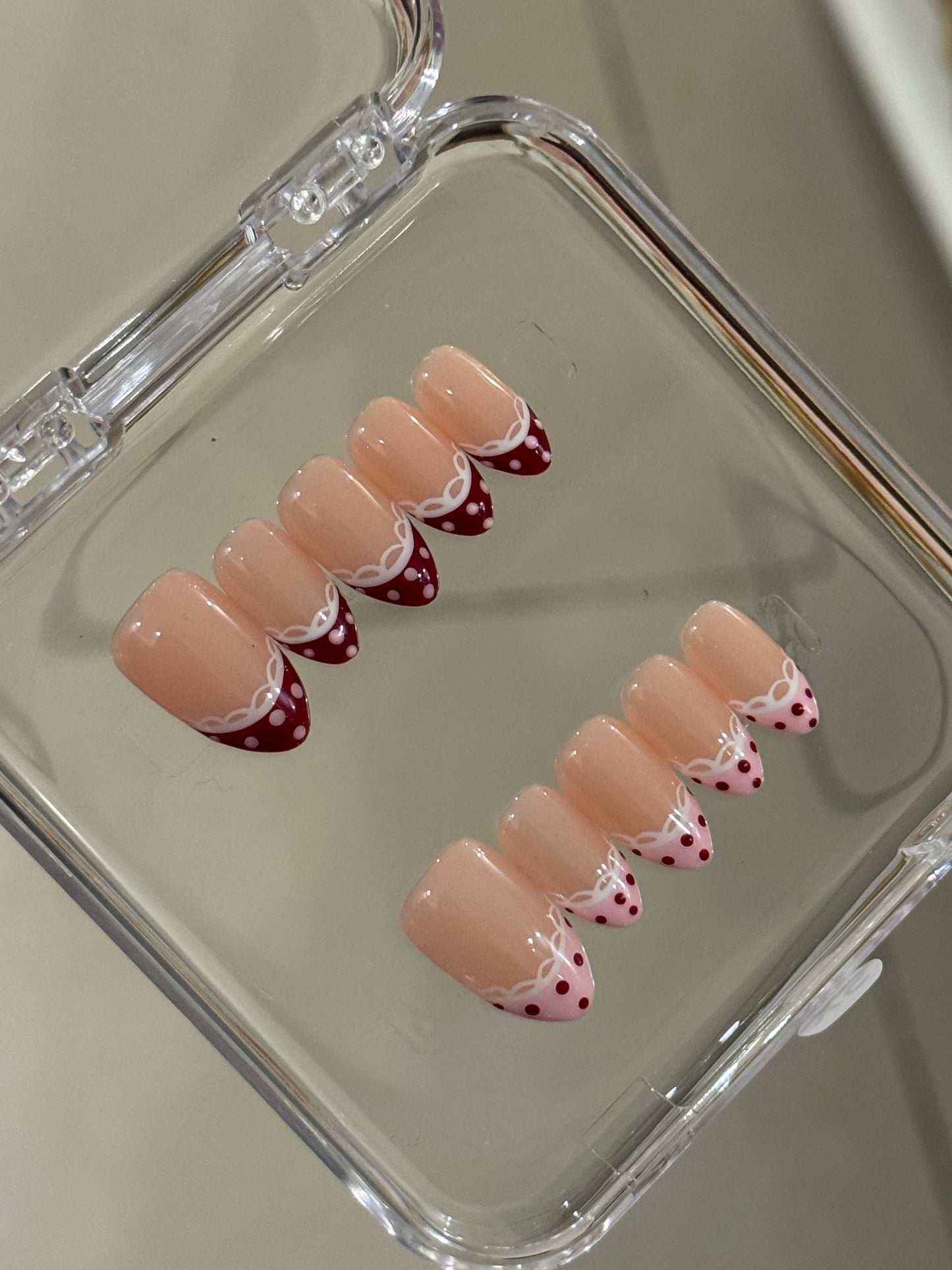 N139 Pink Polkadots Nails Set