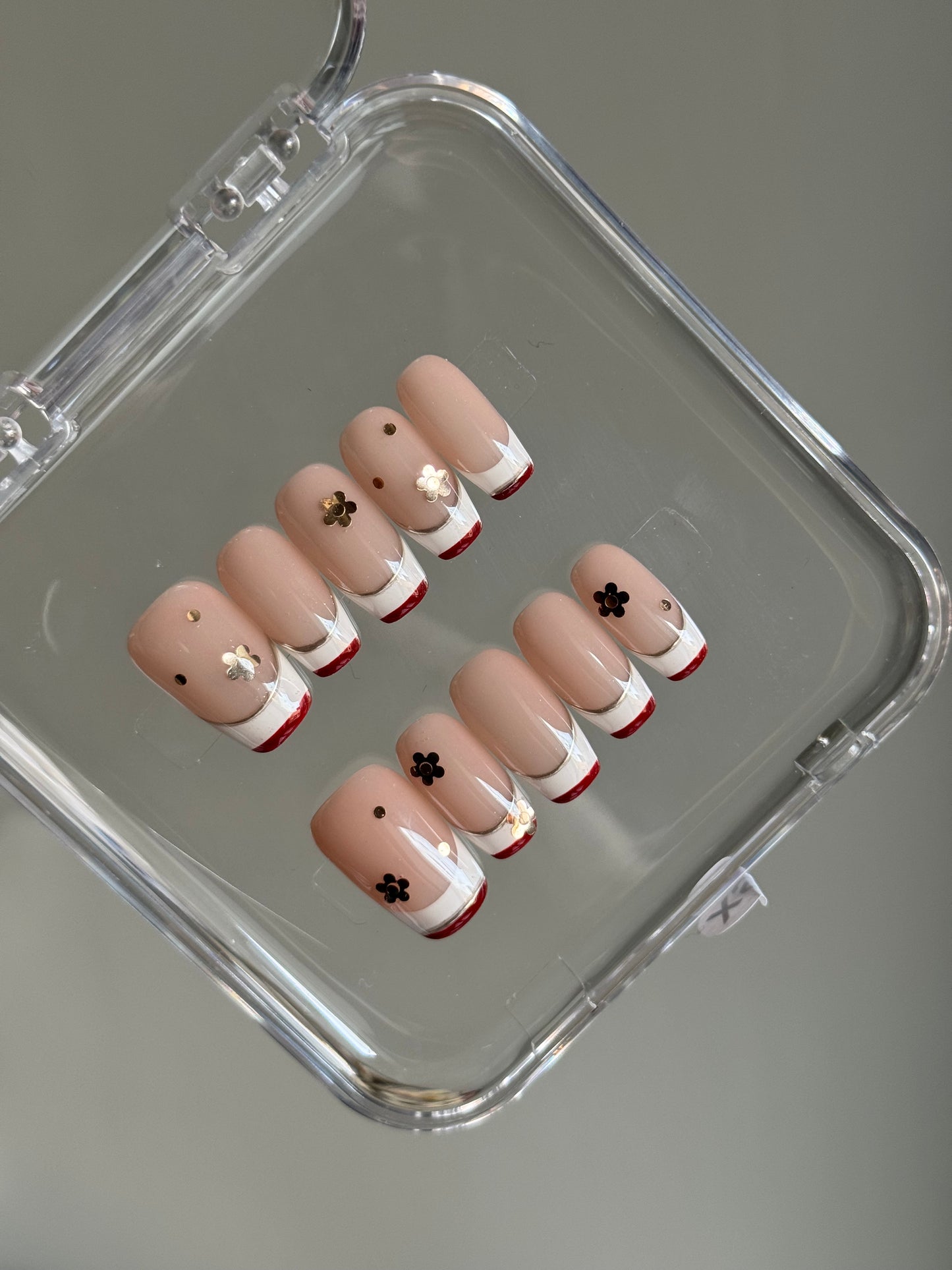 N357 Red Starfrench  Nails