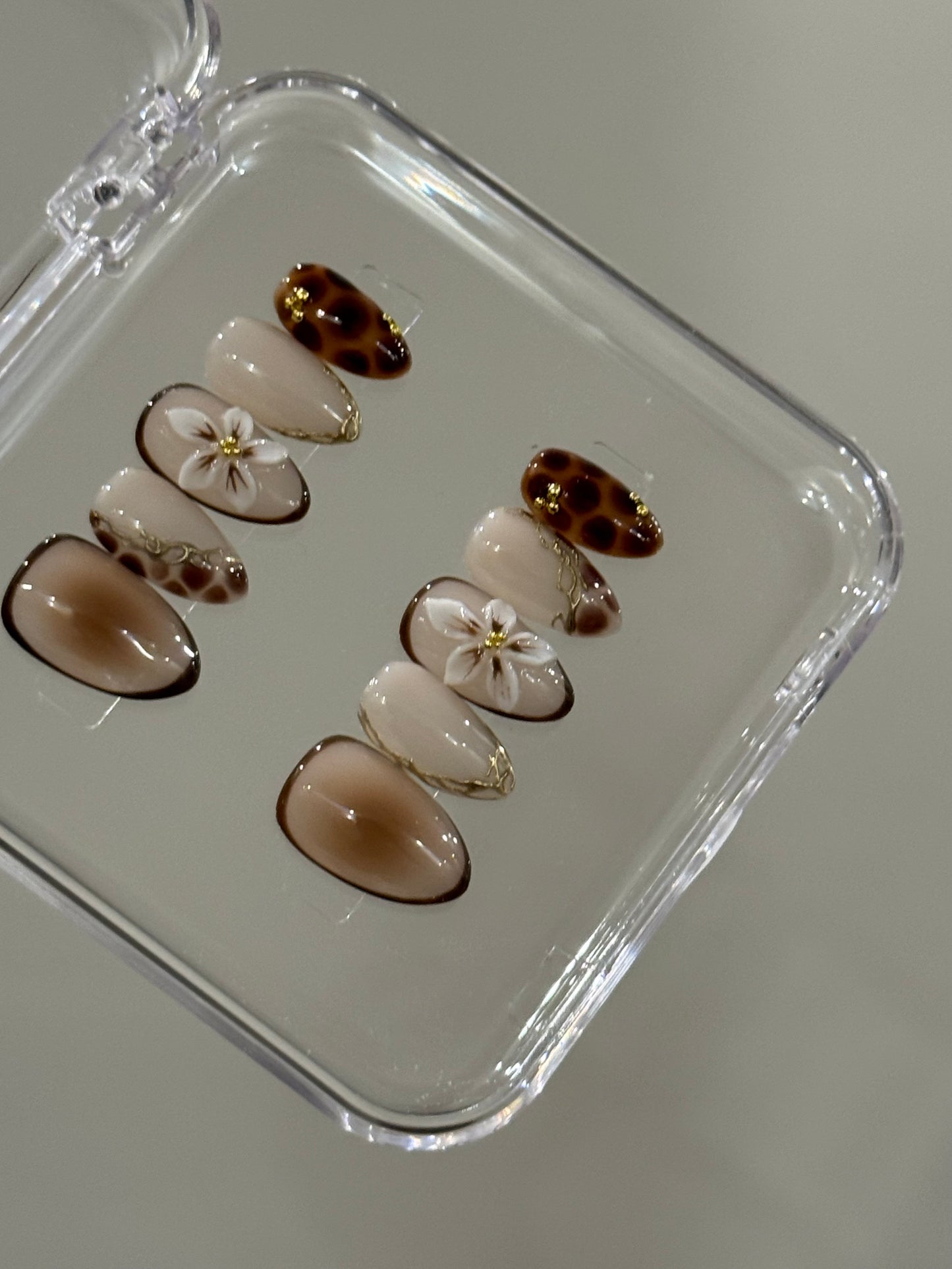 N147 Earthy Almonds Nails Set