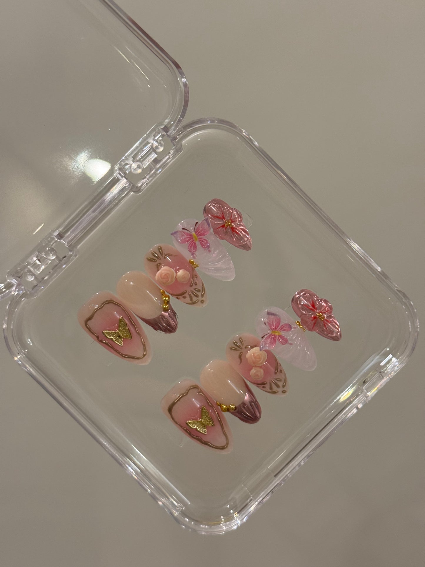 N190 Butterfly Buds Nails