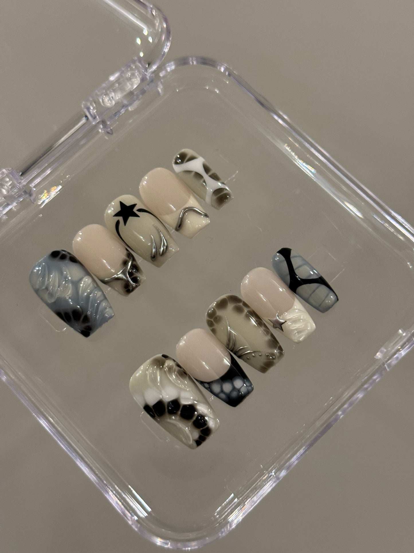 N262 Grey Coffin Nails