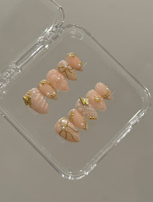 N171 Peachy Gold Nails Set