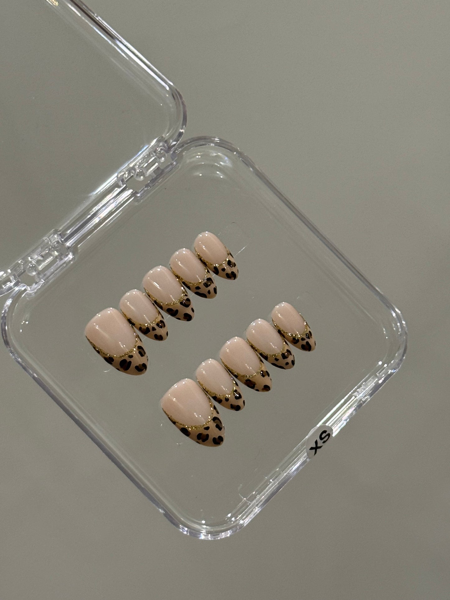 N197 Light Leopard French Nails