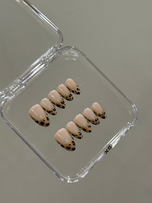 N197 Light Leopard French Nails
